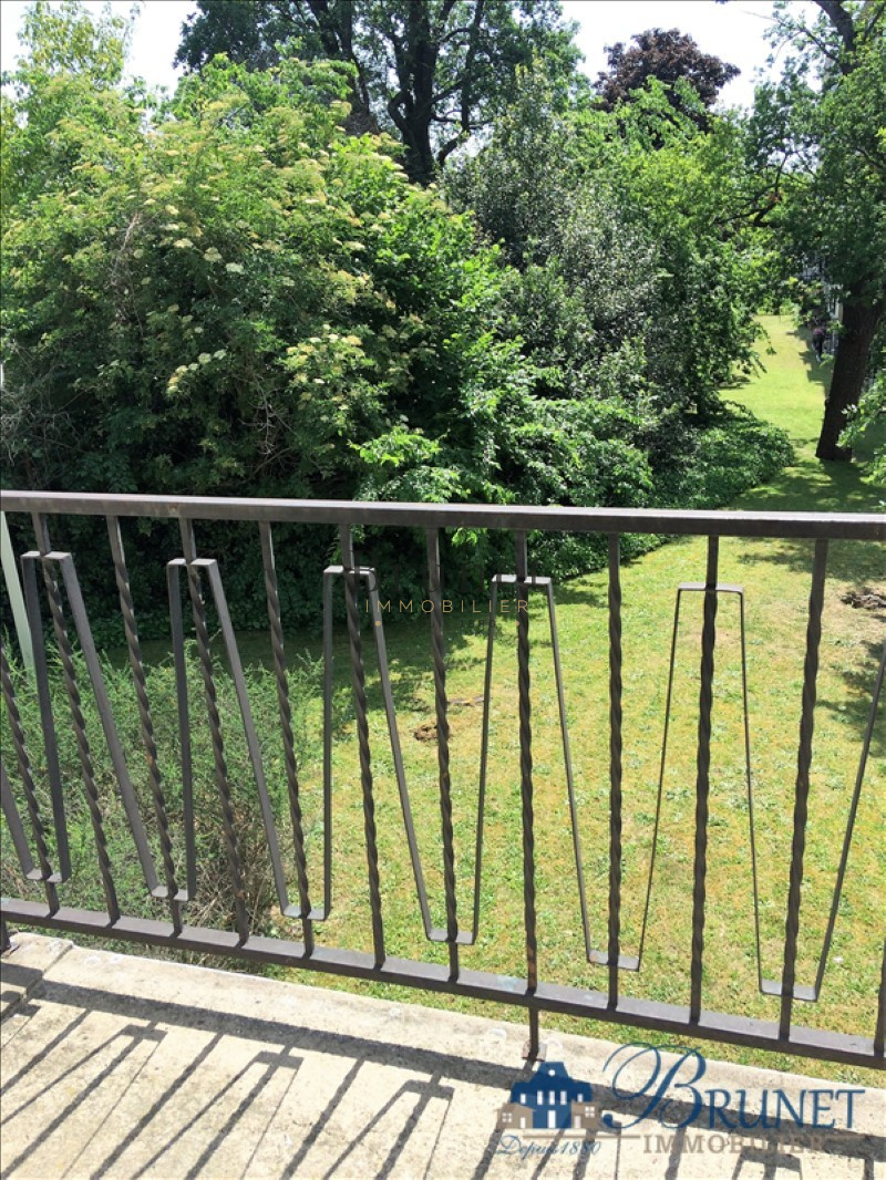 31 Avenue Foch 94100 Saint maur des fossés location L'agence BRUNET IMMOBILIER vous propose à 800m du RER Le Parc